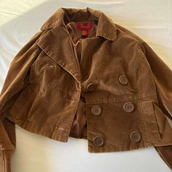 top - Picture 5 of 7